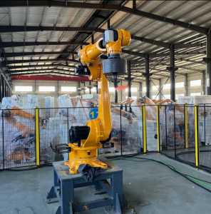 robot công nghiệp Kowell – hỗ trợ nạp và dỡ phôi trong dây chuyền máy dập