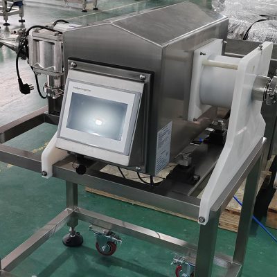 máy phát hiện kim loại