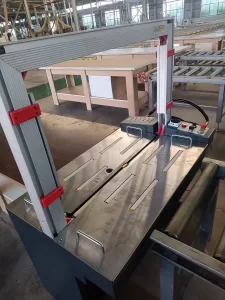 Máy đóng đai tự động