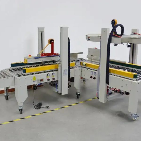 Máy dán băng keo thùng carton - Tự động điều chỉnh theo kích thước thùng
