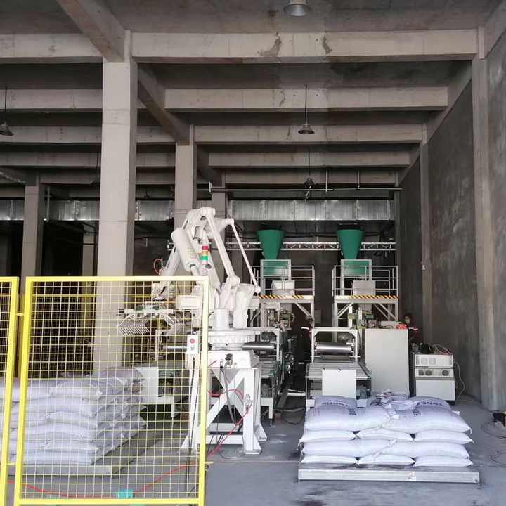 Robot xếp hàng lên pallet 1 Robot xếp hàng lên pallet