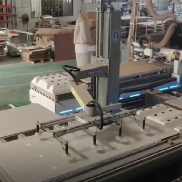 Hệ thống nạp dỡ tấm kim loại tự động cho máy cắt Laser