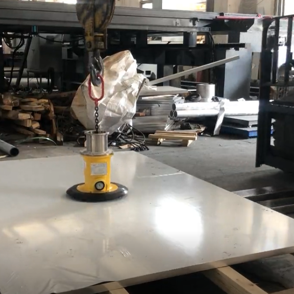 Thiết bị nâng hạ chân không cho tấm thép tải trọng tối đa 300kg